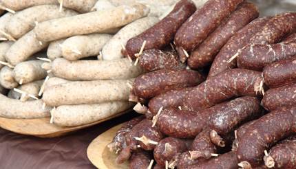 Black and white pudding